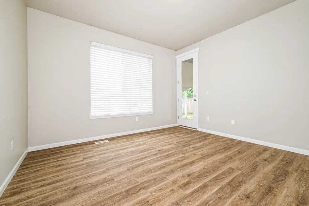 12118 182nd Ave E #NA - Photo 4 of 10
