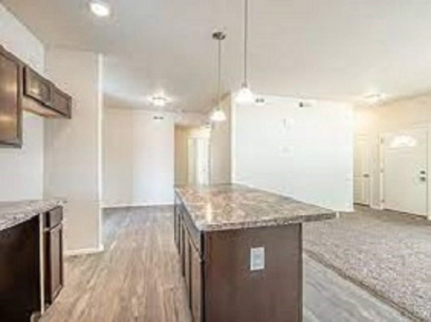 2315 W 19th St #NA - Photo 6 of 26