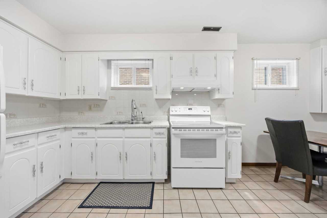 49 Sentinel Road - Photo 4 of 19