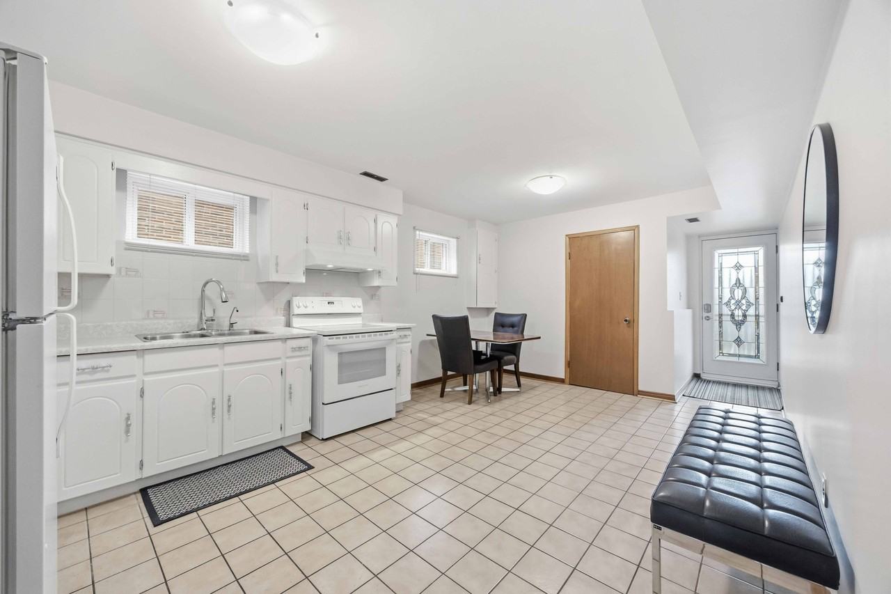 49 Sentinel Road - Photo 2 of 19