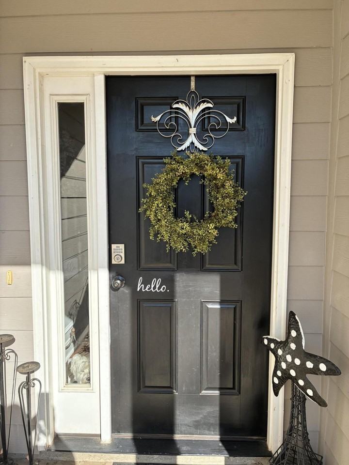 150 Kirkwood Dr - Photo 3 of 9