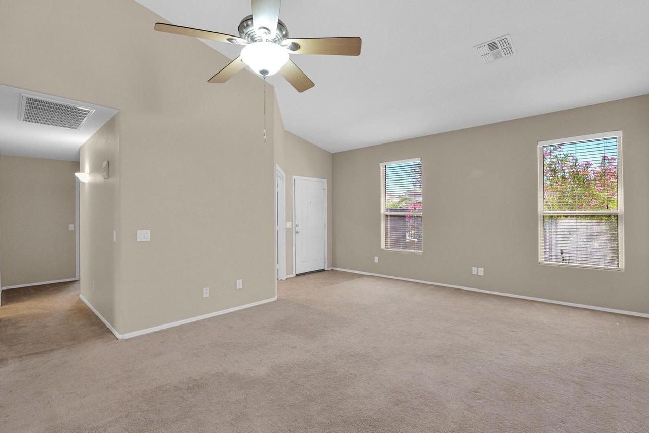 18166 W Camino Real Dr - Photo 5 of 28