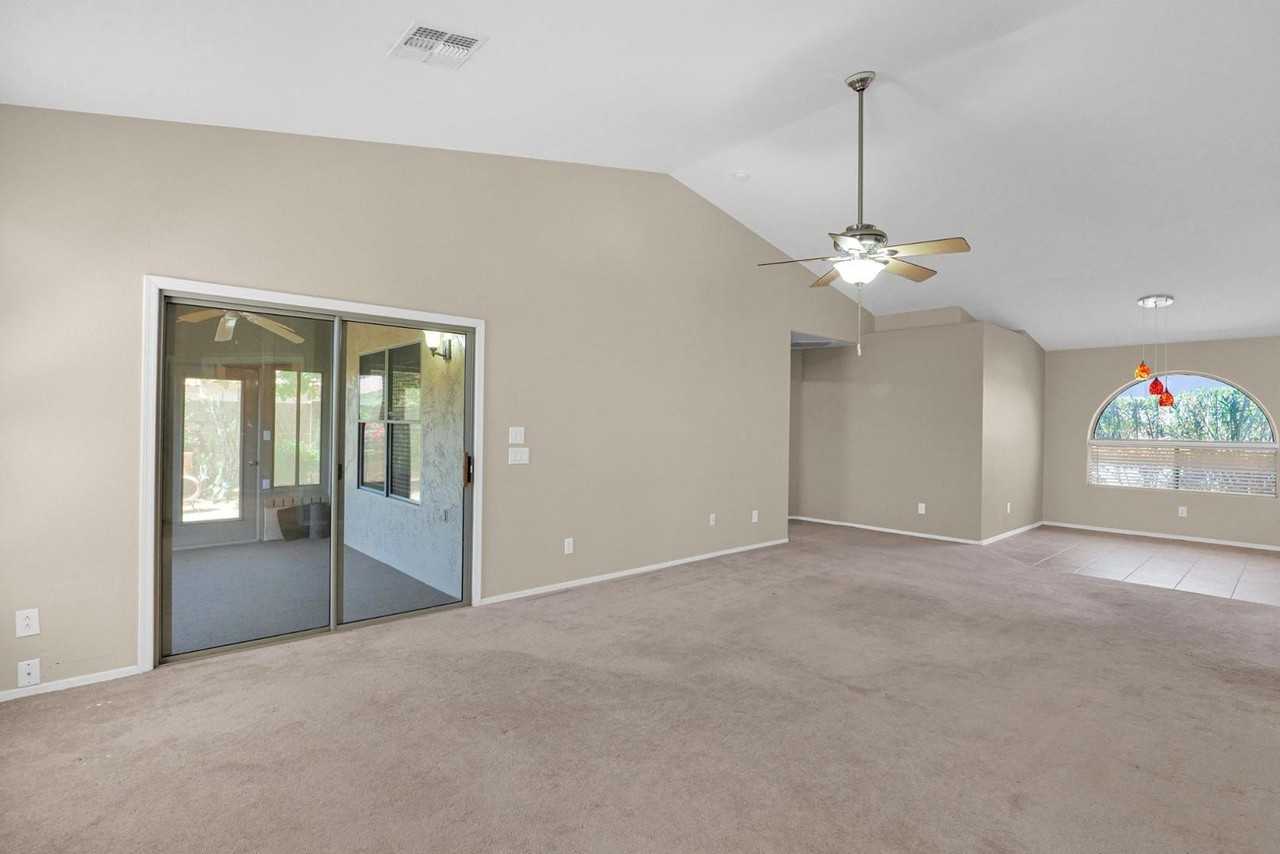 18166 W Camino Real Dr - Photo 7 of 28