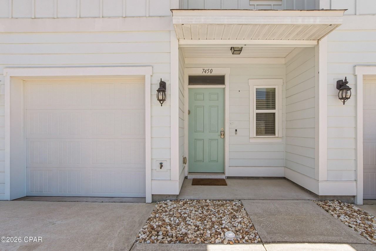 7450 Shadow Lake Dr - Photo 2 of 37
