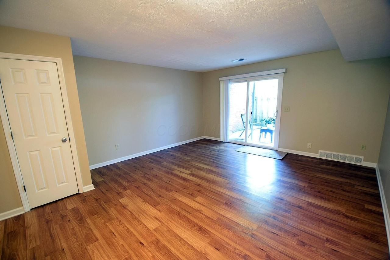 20 King Arthur Ct #20 - Photo 4 of 22