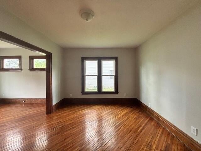 1686 Minnesota Ave - Photo 3 of 16
