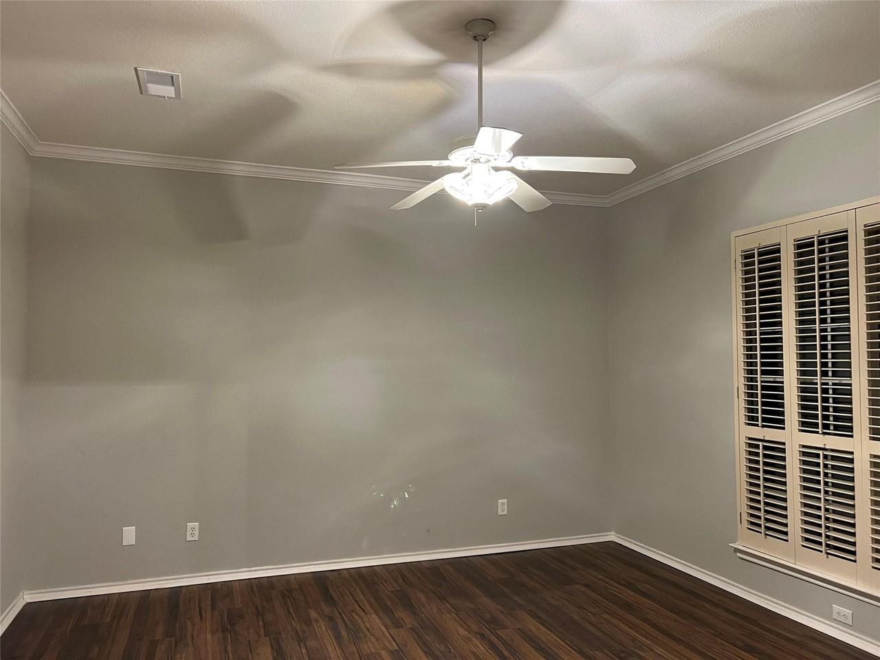829 Ash Grove Ln #1 - Photo 5 of 28