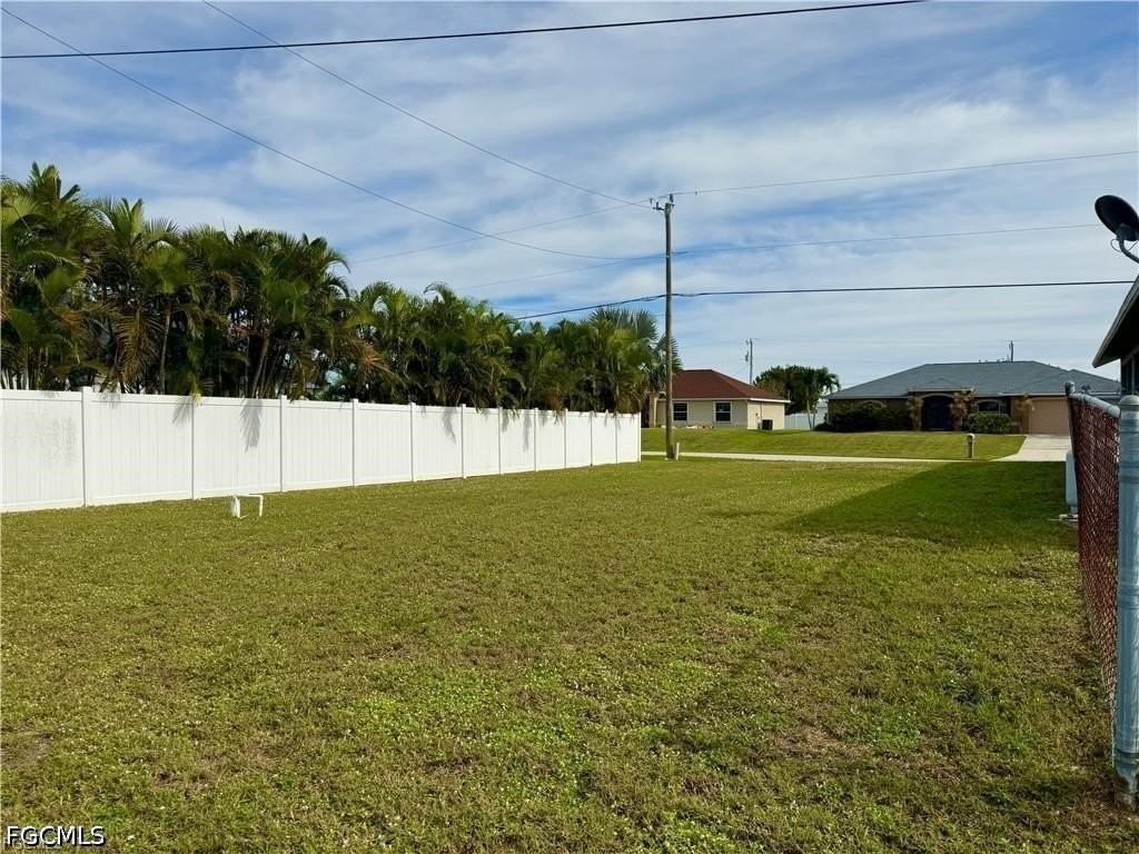1203 Sw 34th St - Photo 4 of 21