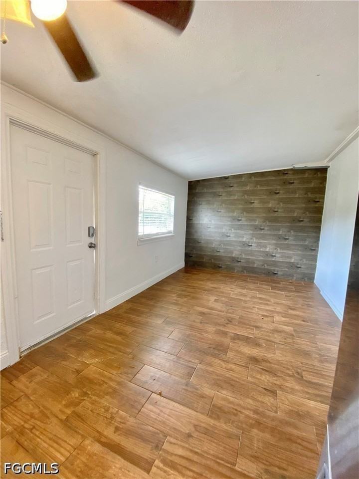 106 Leeland Heights Blvd W - Photo 2 of 16