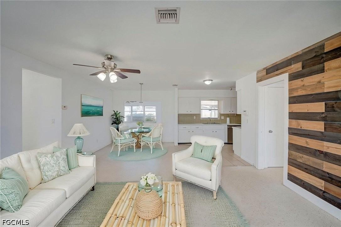 220 Punta Alta Ct - Photo 3 of 40