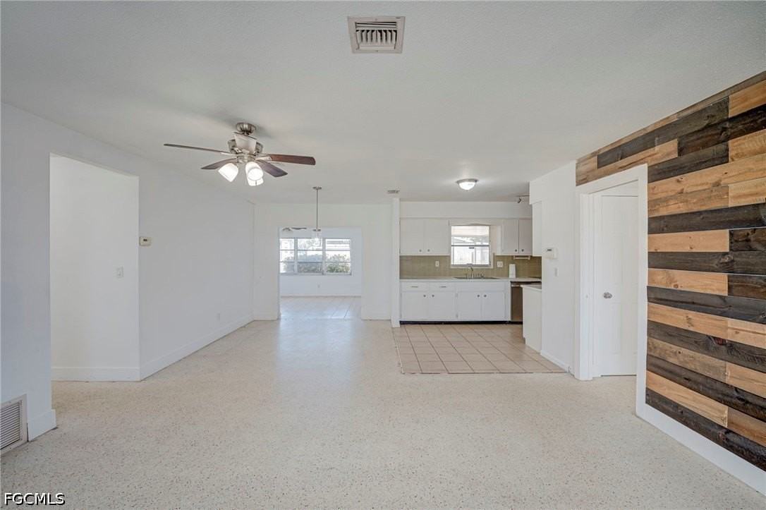 220 Punta Alta Ct - Photo 4 of 40