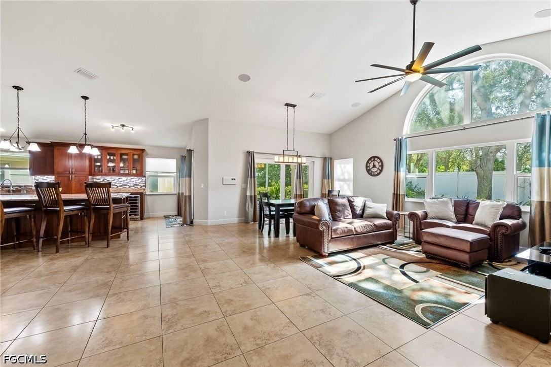 1250 Silverstrand Dr - Photo 4 of 49