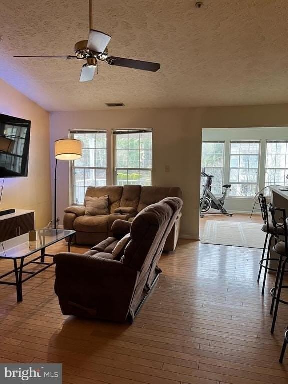 24 Inverness Cir - Photo 3 of 15