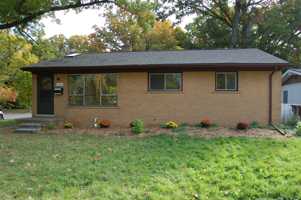 featured image of 924 N Maple Rd