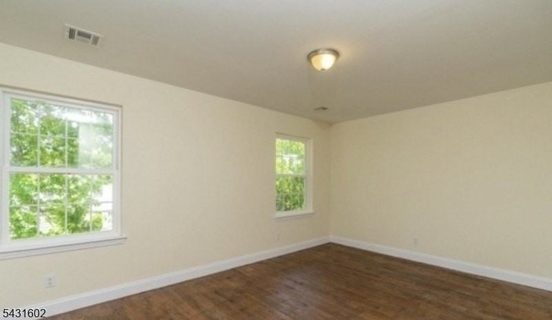139 Washington Ave #2 - Photo 7 of 8
