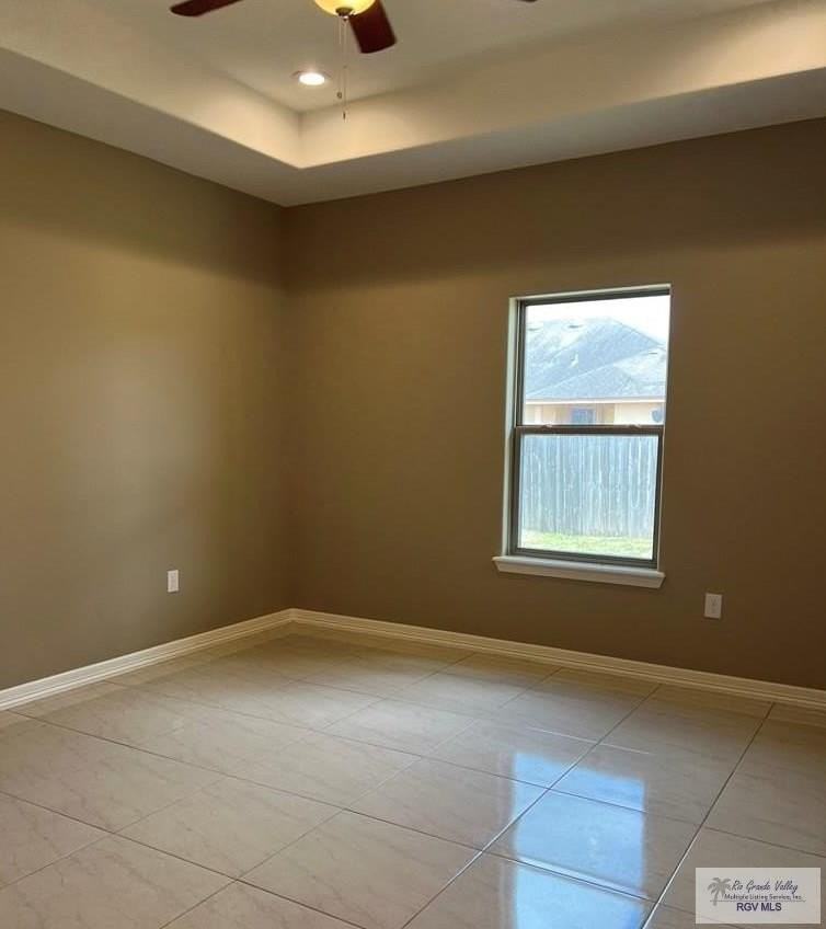 6978 Heritage Oak Dr - Photo 5 of 13