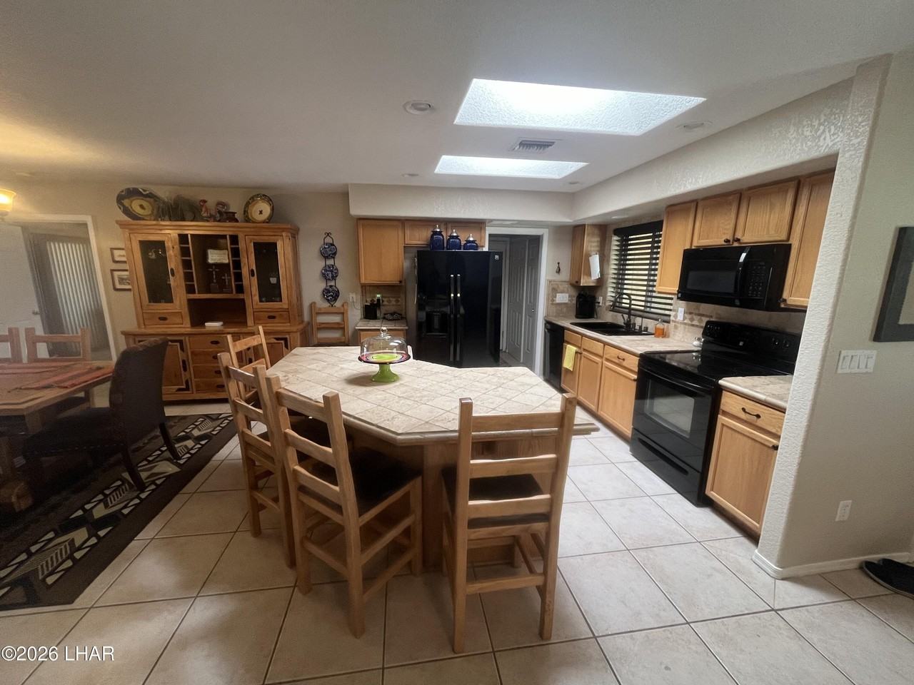 3076 Tripoli Dr - Photo 5 of 31