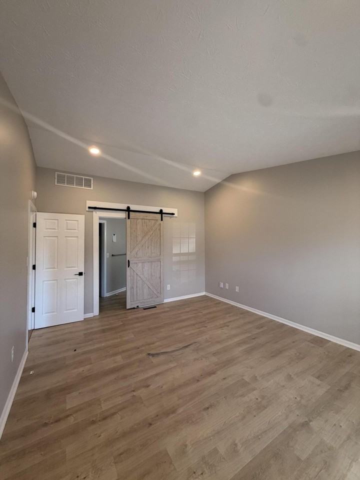 407 Quail Run Rd - Photo 7 of 17