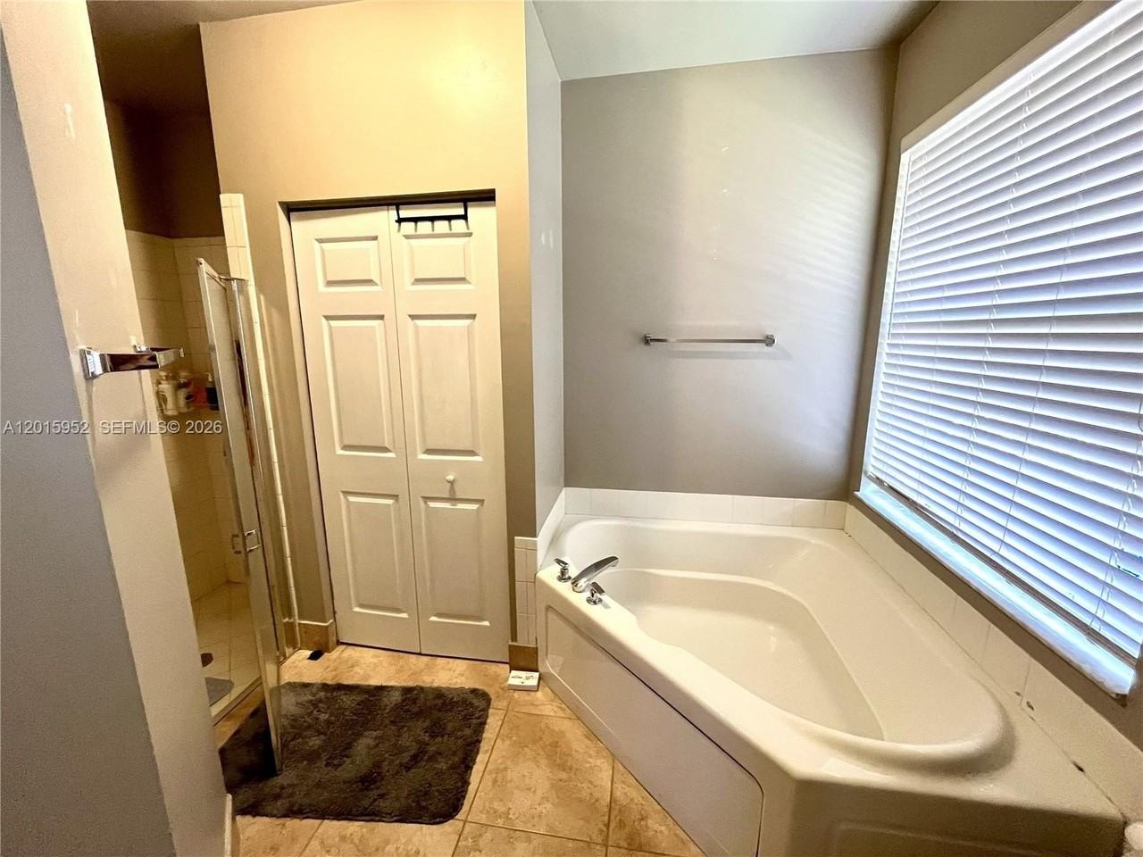 2450 S Coral Trace Cir - Photo 5 of 13