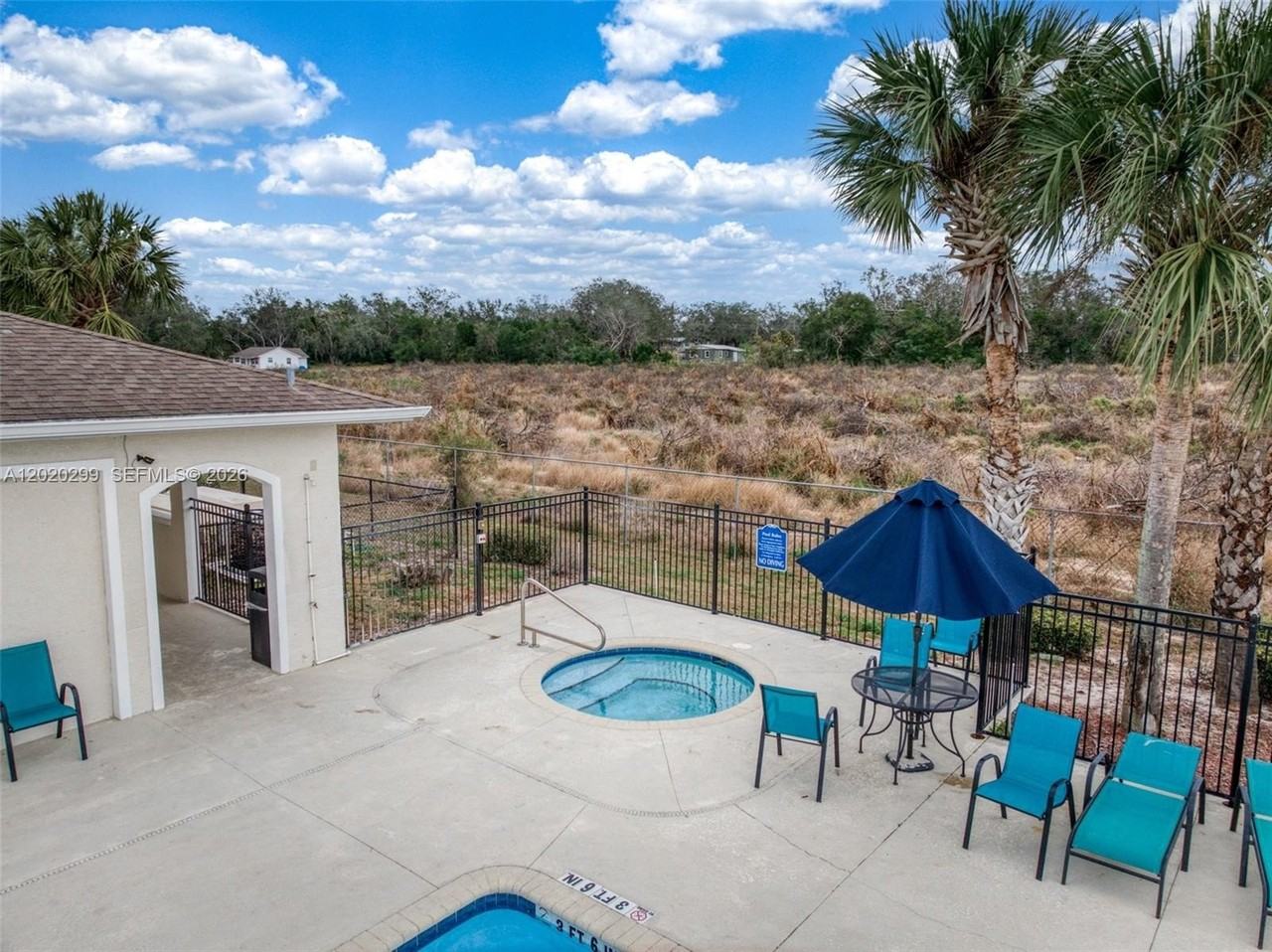 1407 Las Villas Blvd #1407 - Photo 6 of 25