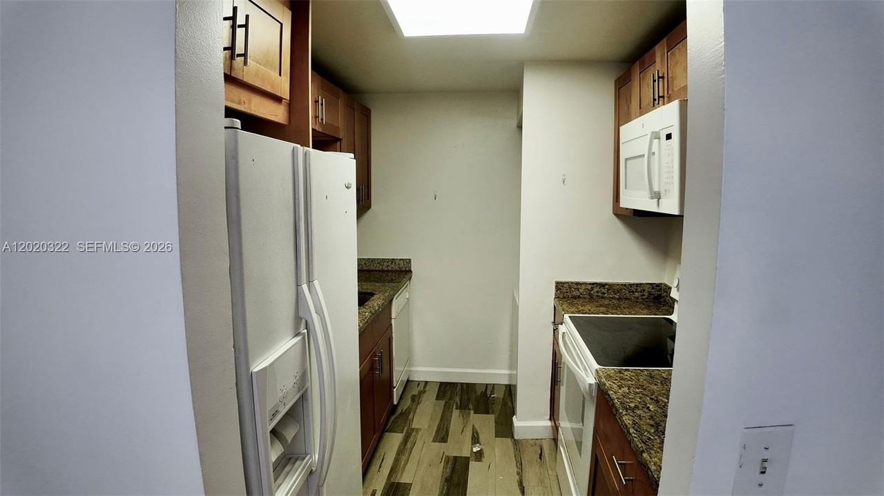 2138 Sw 6th St #101 - Photo 3 of 25