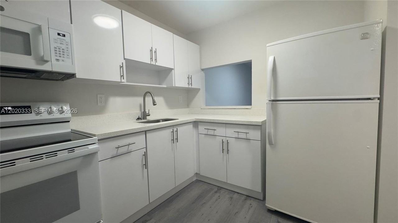 11309 Sw 200th St #103C - Photo 2 of 18