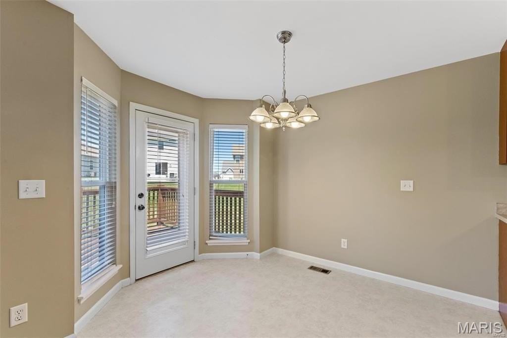 627 Country Heights Dr - Photo 5 of 21