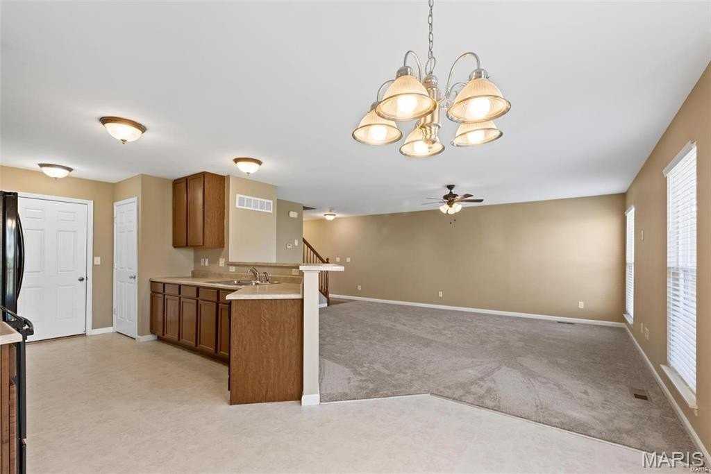 627 Country Heights Dr - Photo 7 of 21