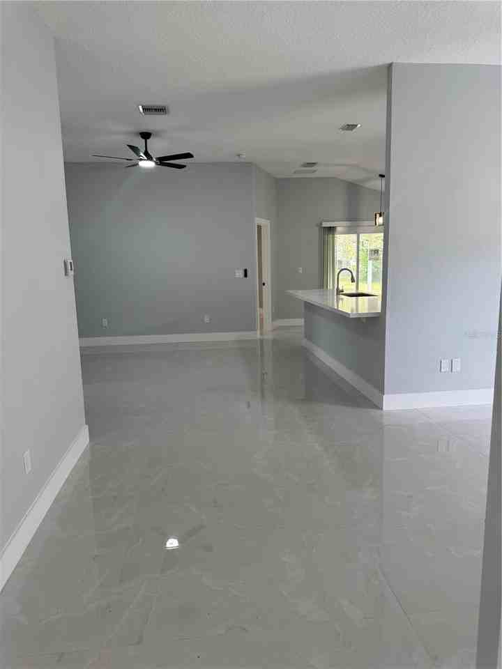 12 Reynolds Pl - Photo 6 of 18