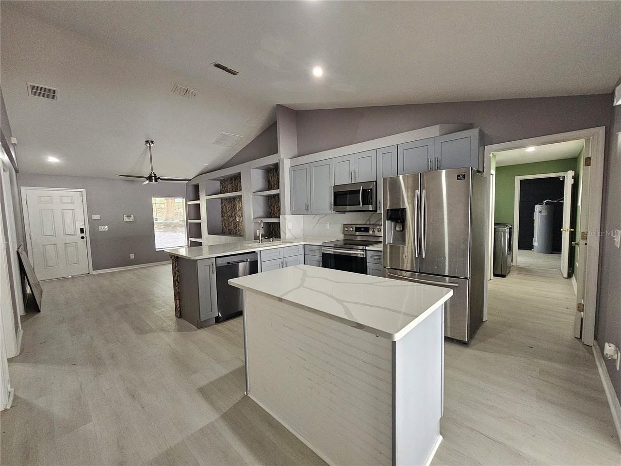 622 Brooke Ct - Photo 6 of 17
