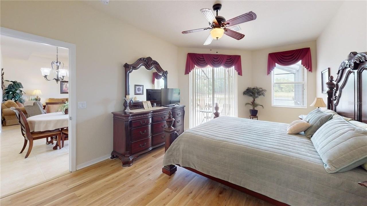 11462 Saffron Ct - Photo 5 of 25