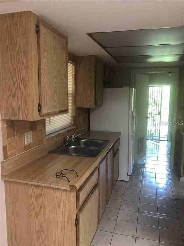 12106 Club Woods Dr - Photo 3 of 7