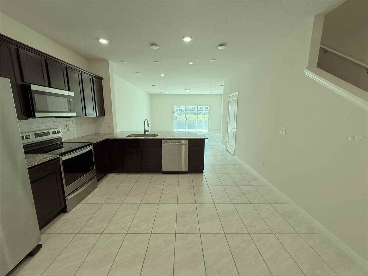 4544 Sparkling Shell Ave - Photo 6 of 22