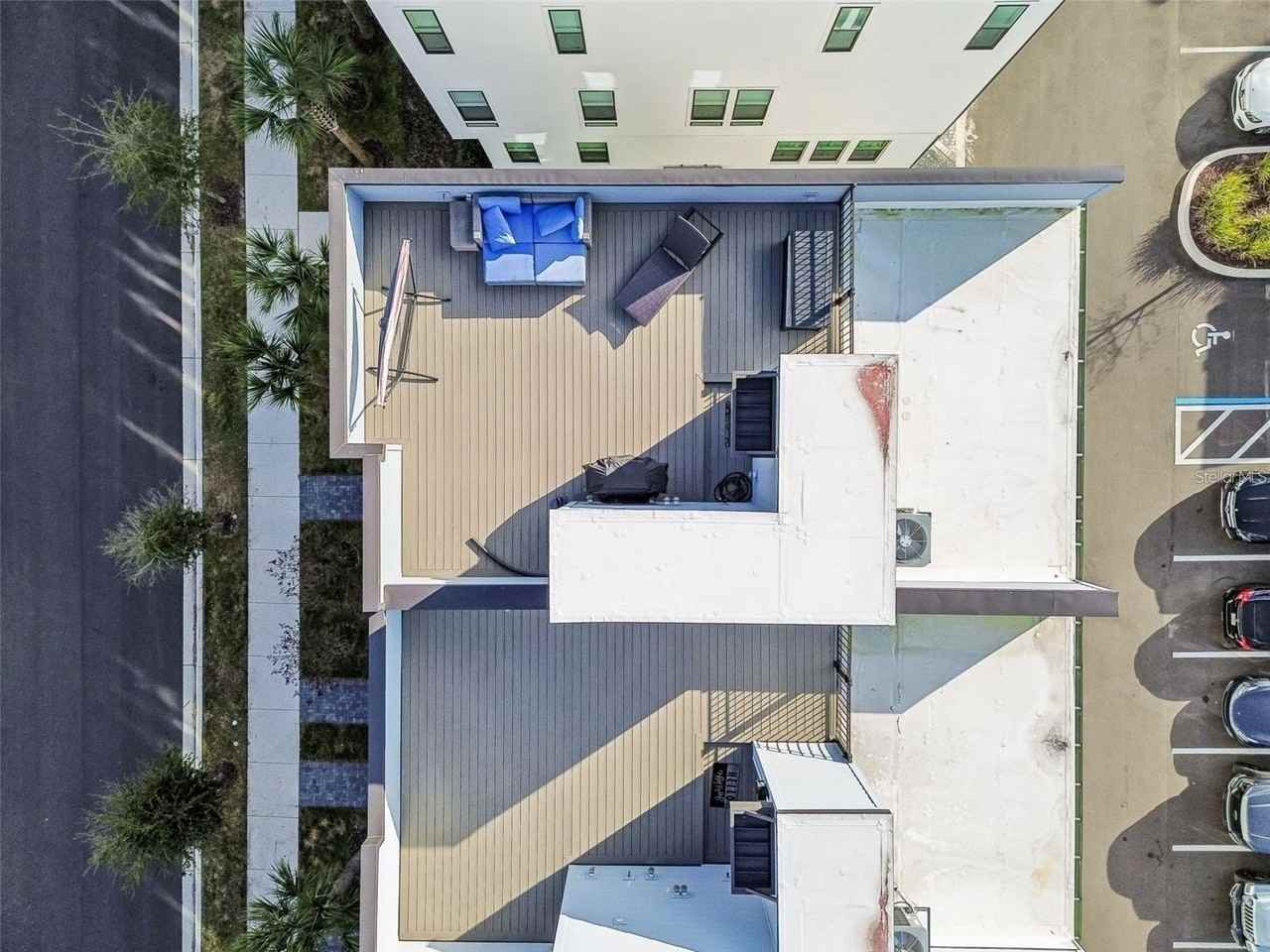 2332 Brix St - Photo 5 of 36