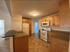featured image of 8 Birchwood Ave