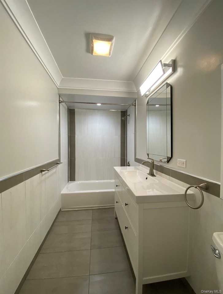 8 Birchwood Ave - Photo 5 of 14