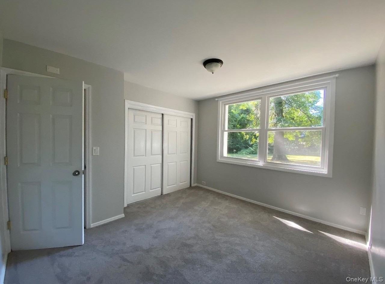 8 Birchwood Ave - Photo 7 of 14