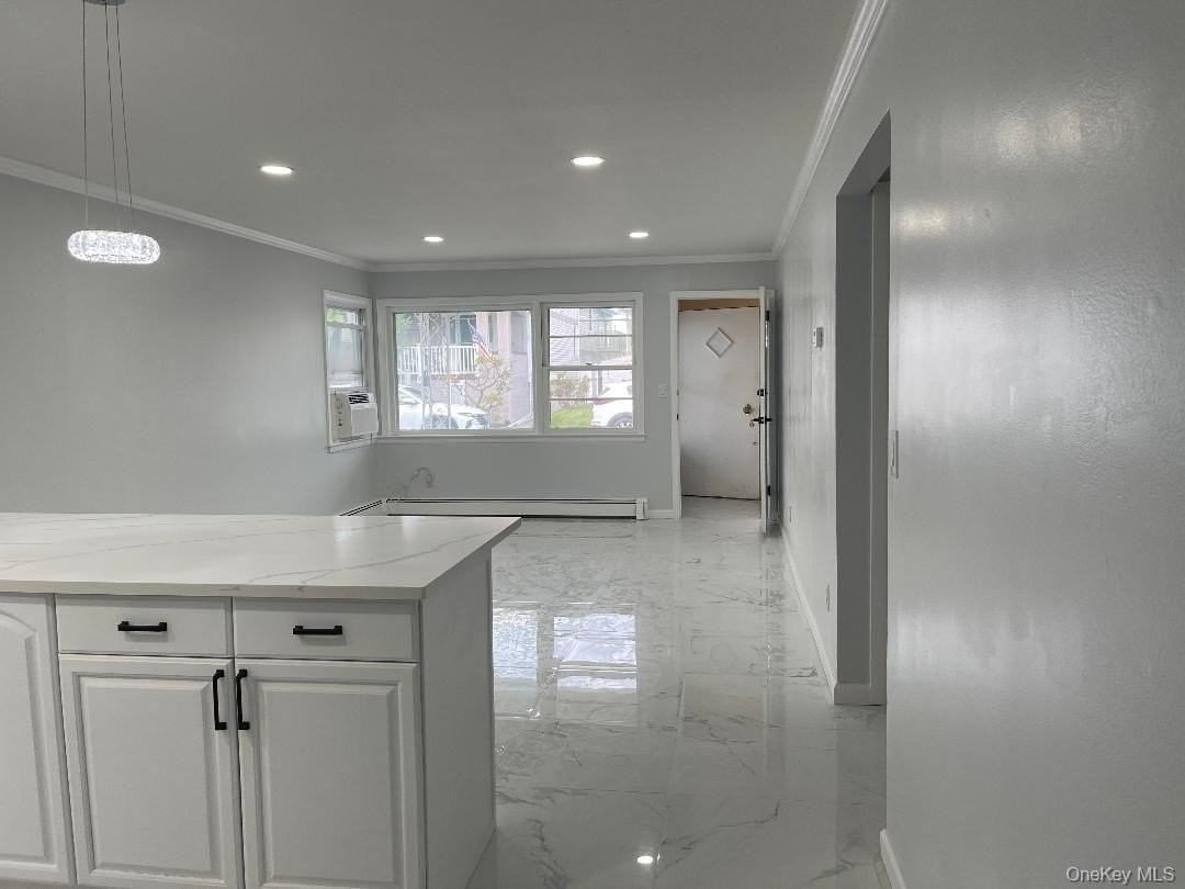 137 Pacific Blvd - Photo 7 of 14