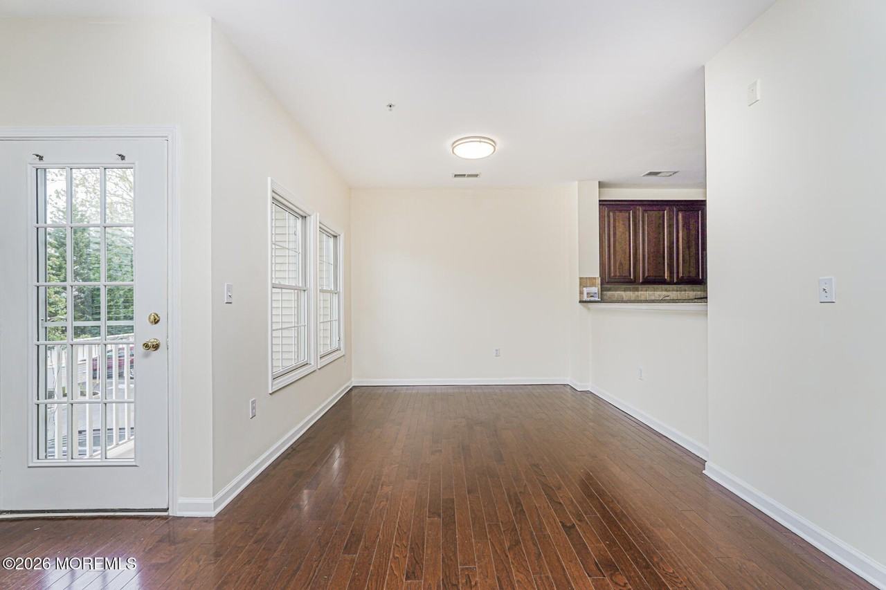 149 Main St #33 - Photo 5 of 26