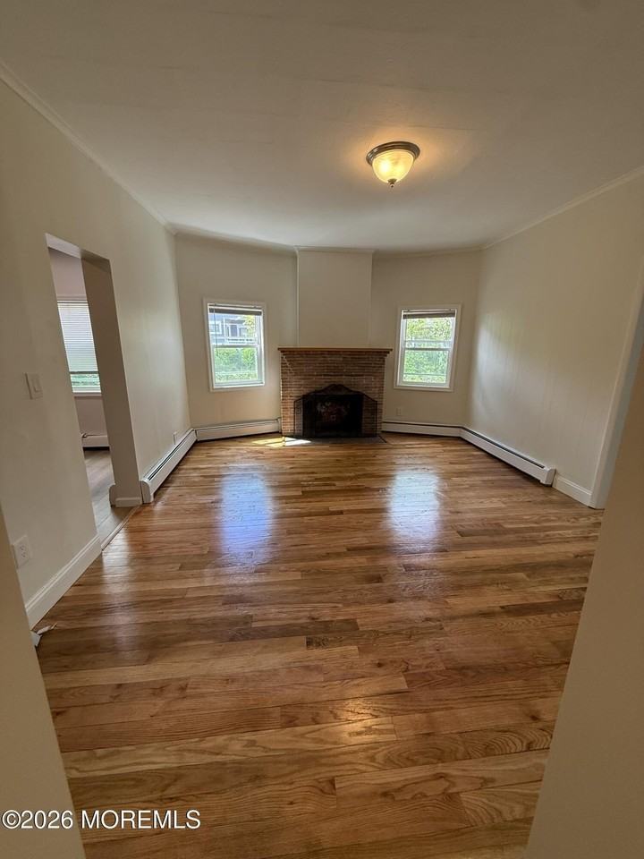 47 Burlington Ave #2 - Photo 4 of 16