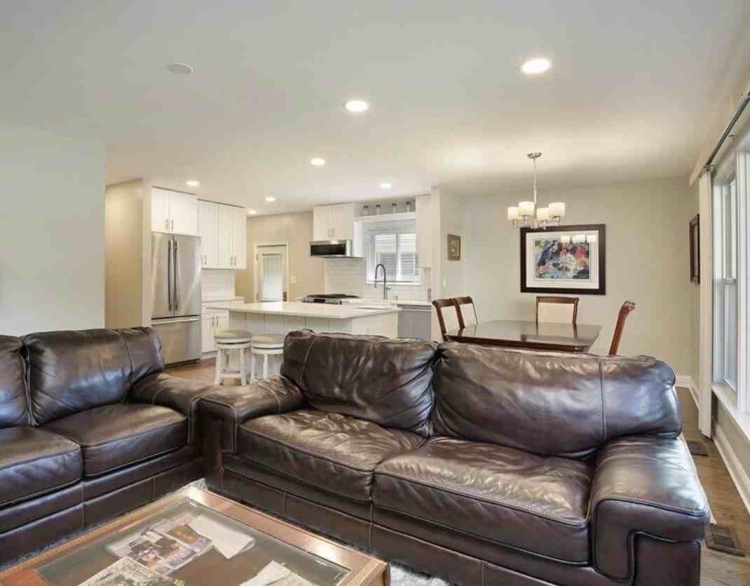 716 Laramie Ave - Photo 5 of 7