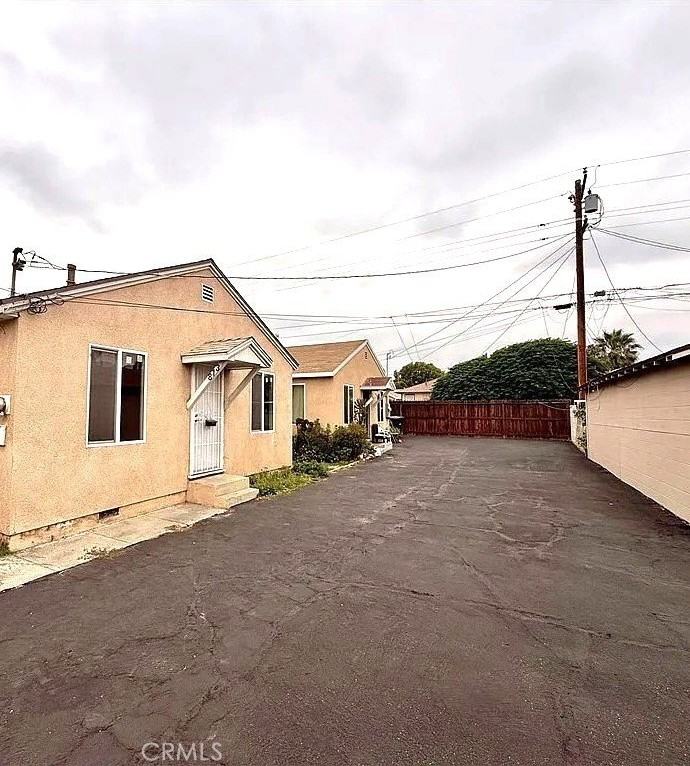 813 E Nocta St - Photo 2 of 11