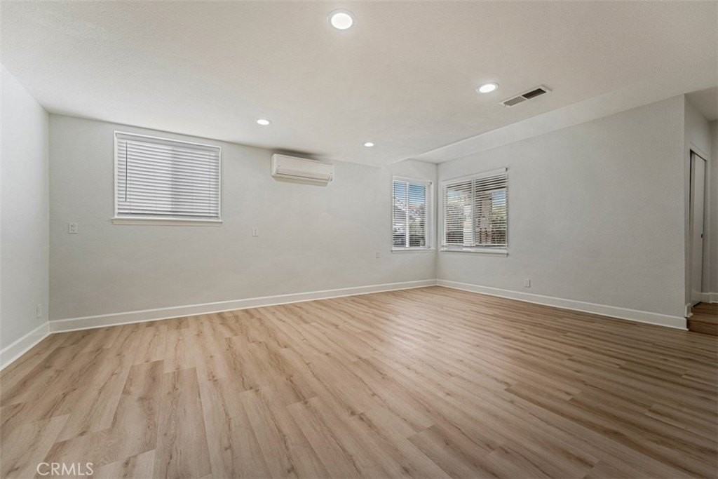 33852 Orilla Rd - Photo 5 of 50