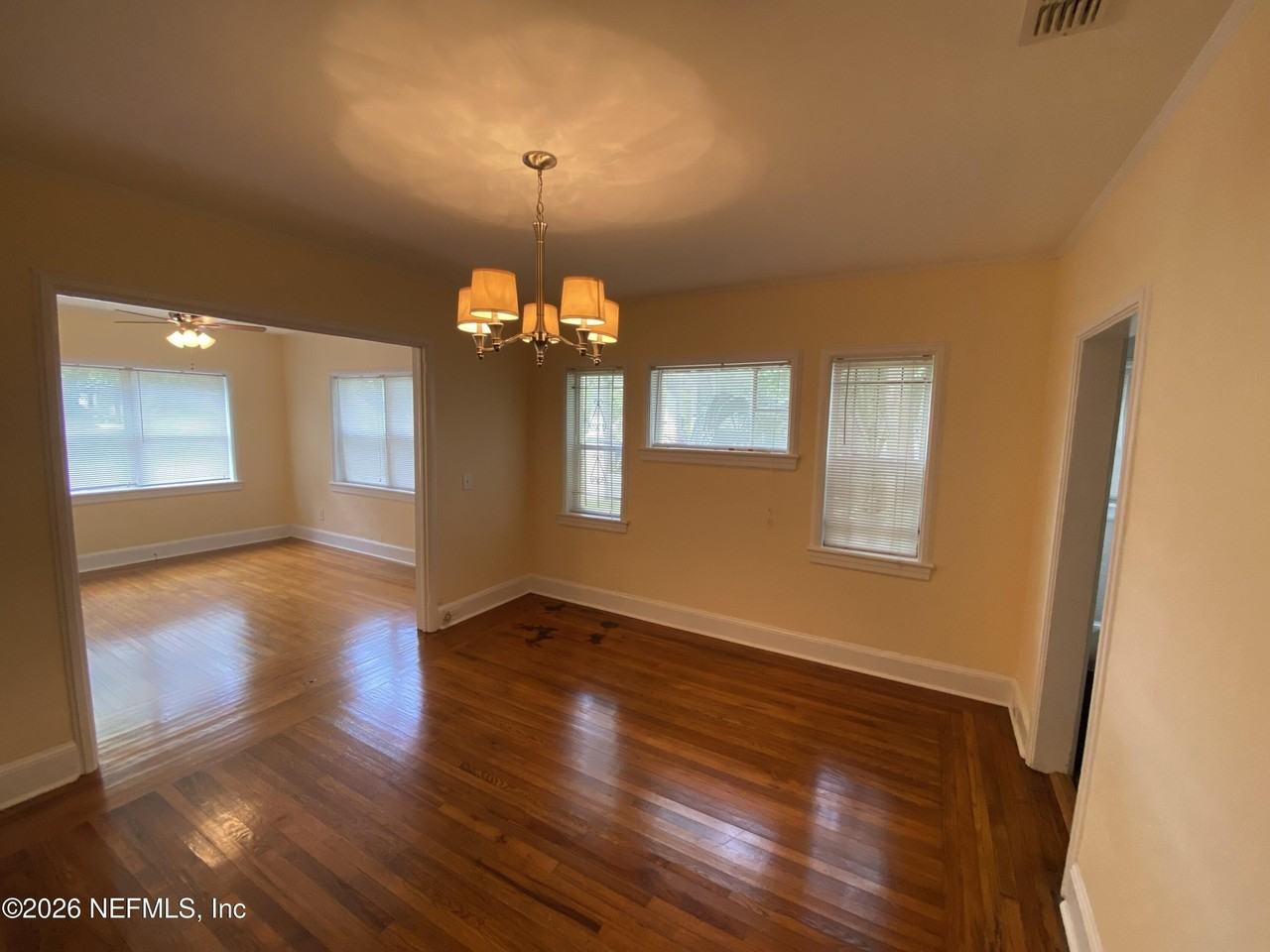 2231 Ernest St - Photo 3 of 11