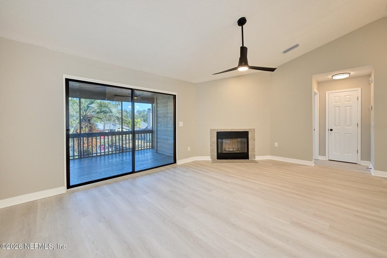225 Cranes Lake Dr - Photo 4 of 28