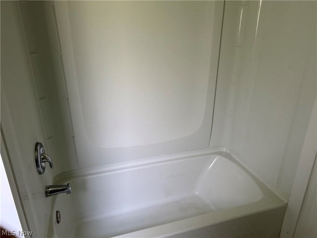 8404 Avery Rd - Photo 6 of 20
