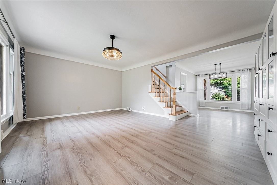 24111 Edgehill Dr - Photo 6 of 41