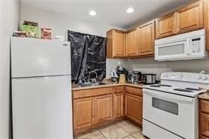 234 Apple St - Photo 6 of 8
