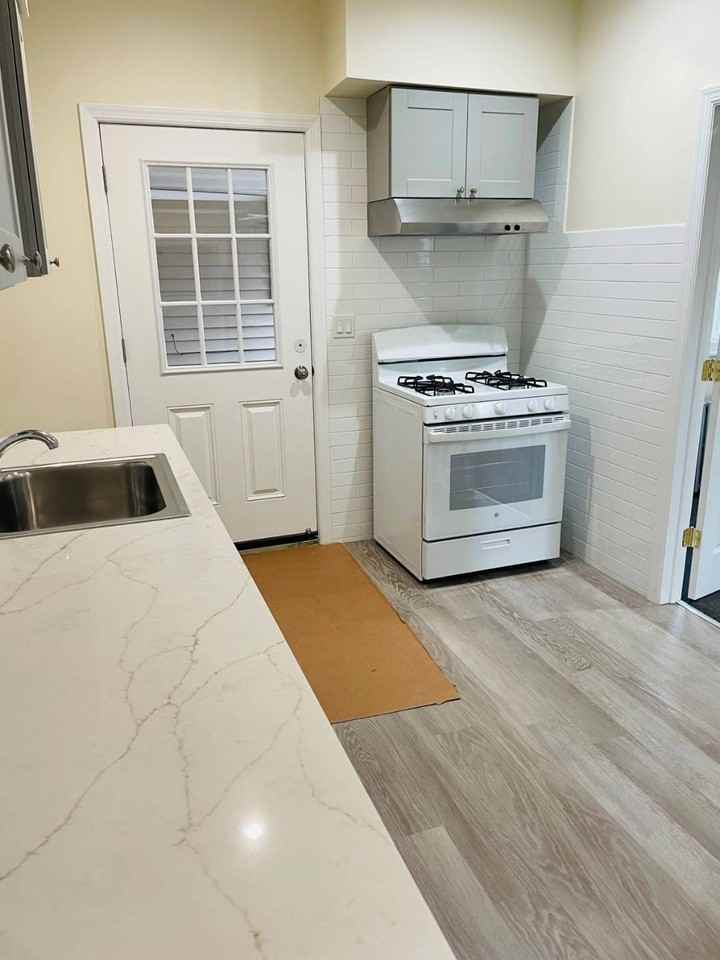Grove St - Photo 2 of 11
