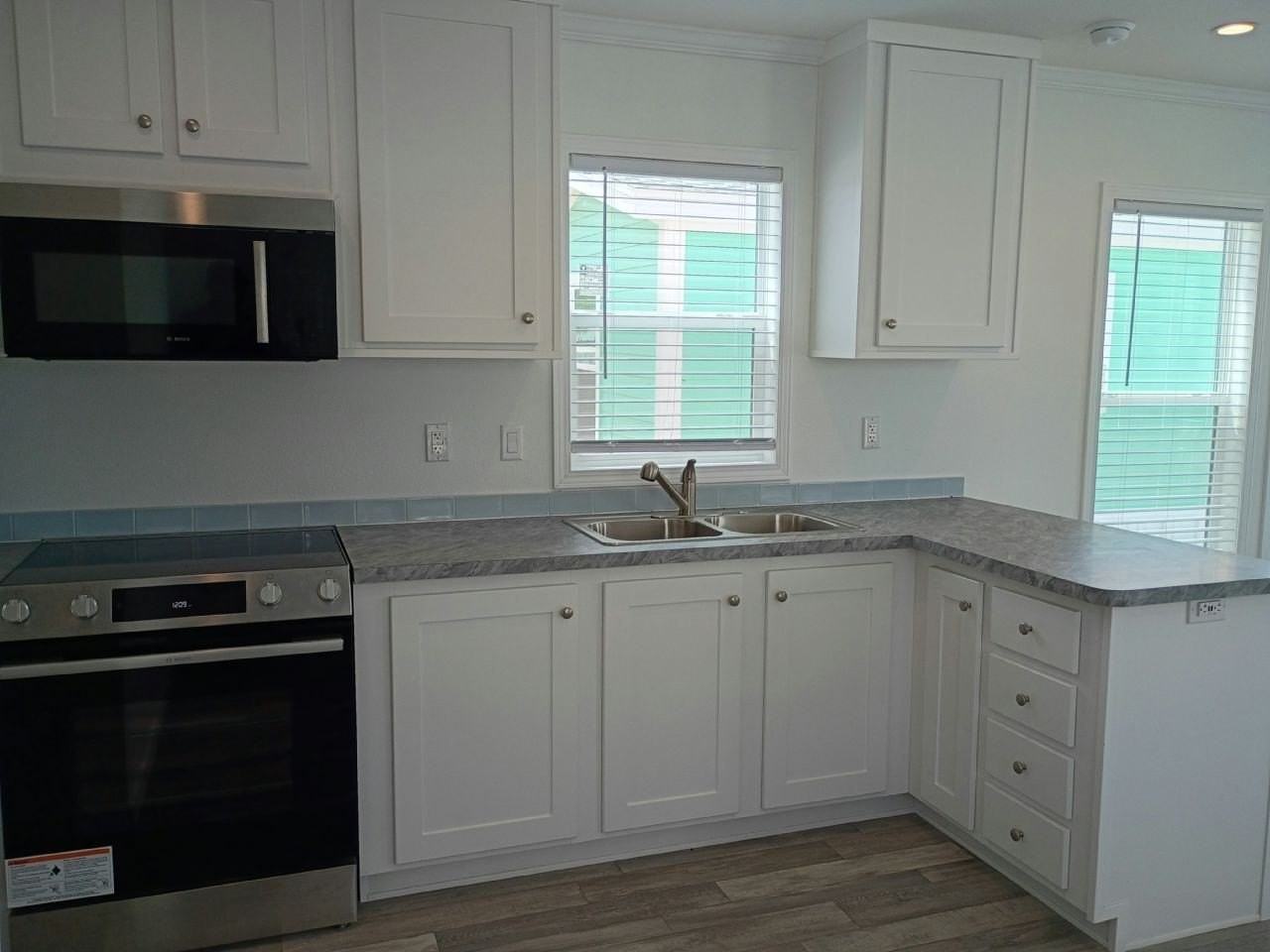 26 Lily Dr #136 - Photo 6 of 11